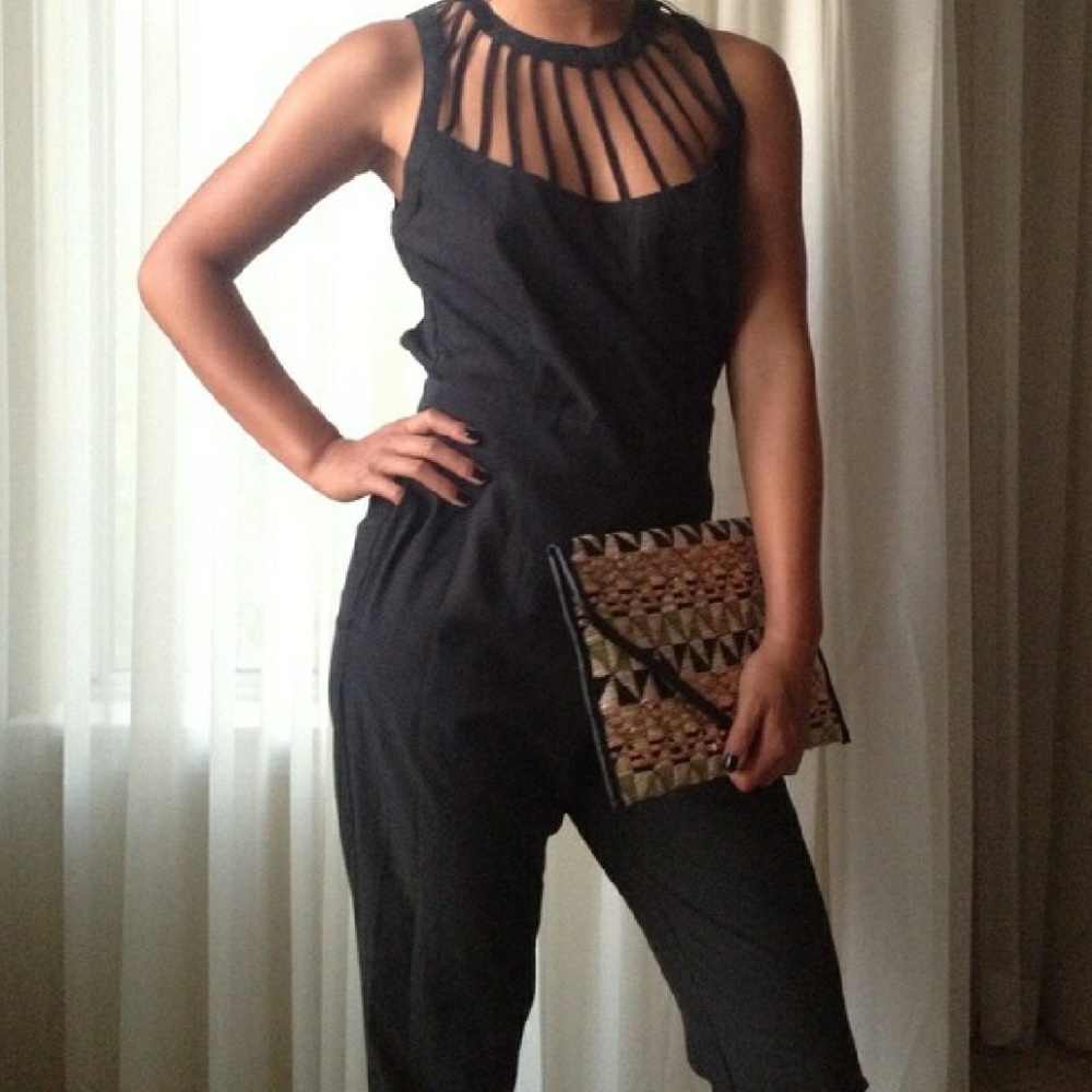 Black backless jumper open back